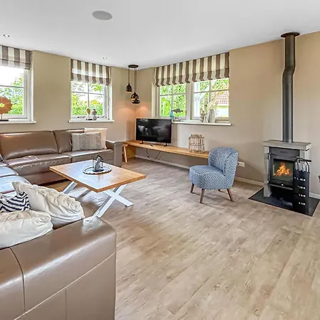 5 Bedroom Front In Ferienhaus