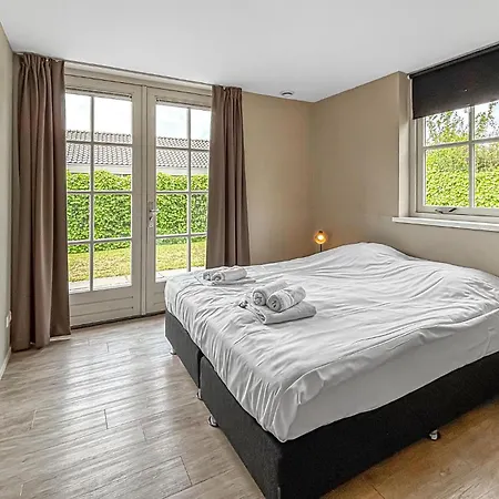 5 Bedroom Front In